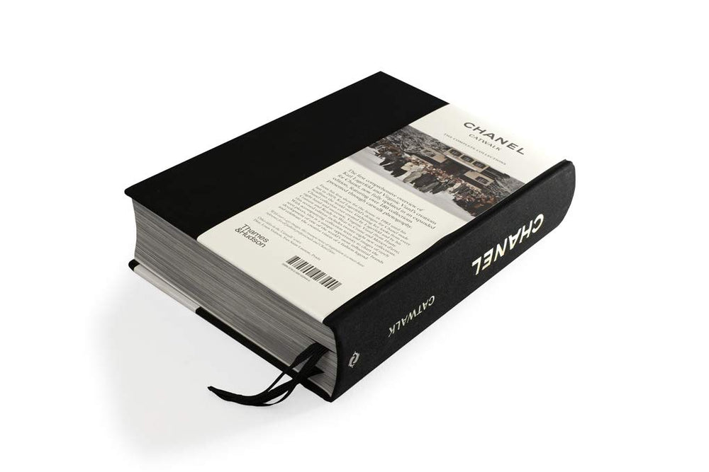 Chanel Catwalk : The Complete Collections – The Design Palette