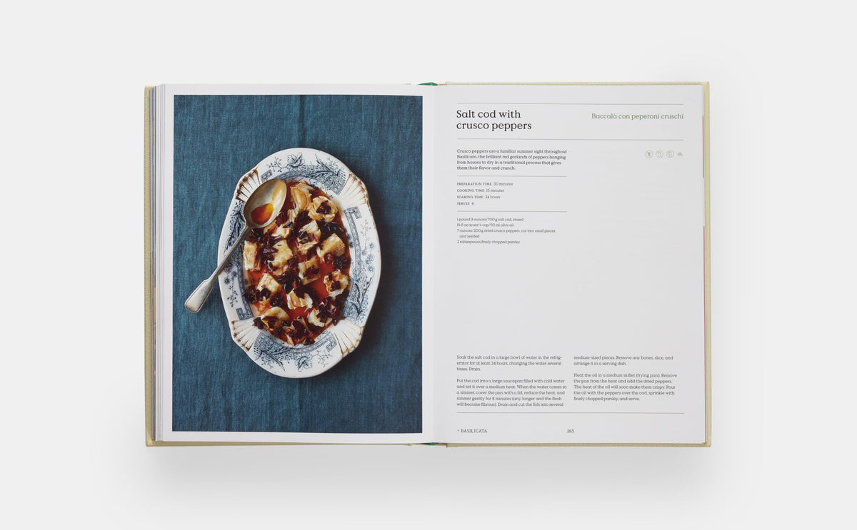 The Regional Italian Cookbook: Recipes from the Silver Spoon
