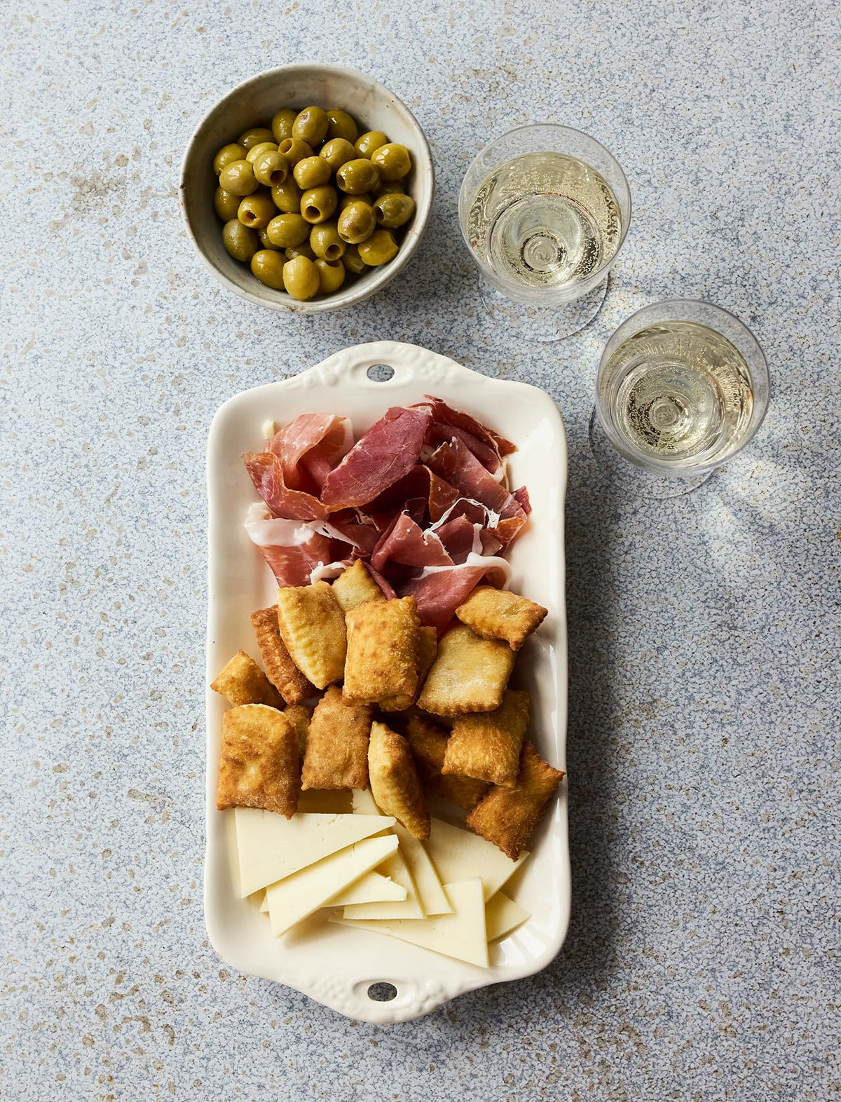 The Regional Italian Cookbook: Recipes from the Silver Spoon